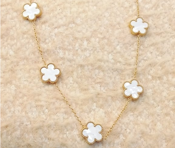 White shell necklace, rose